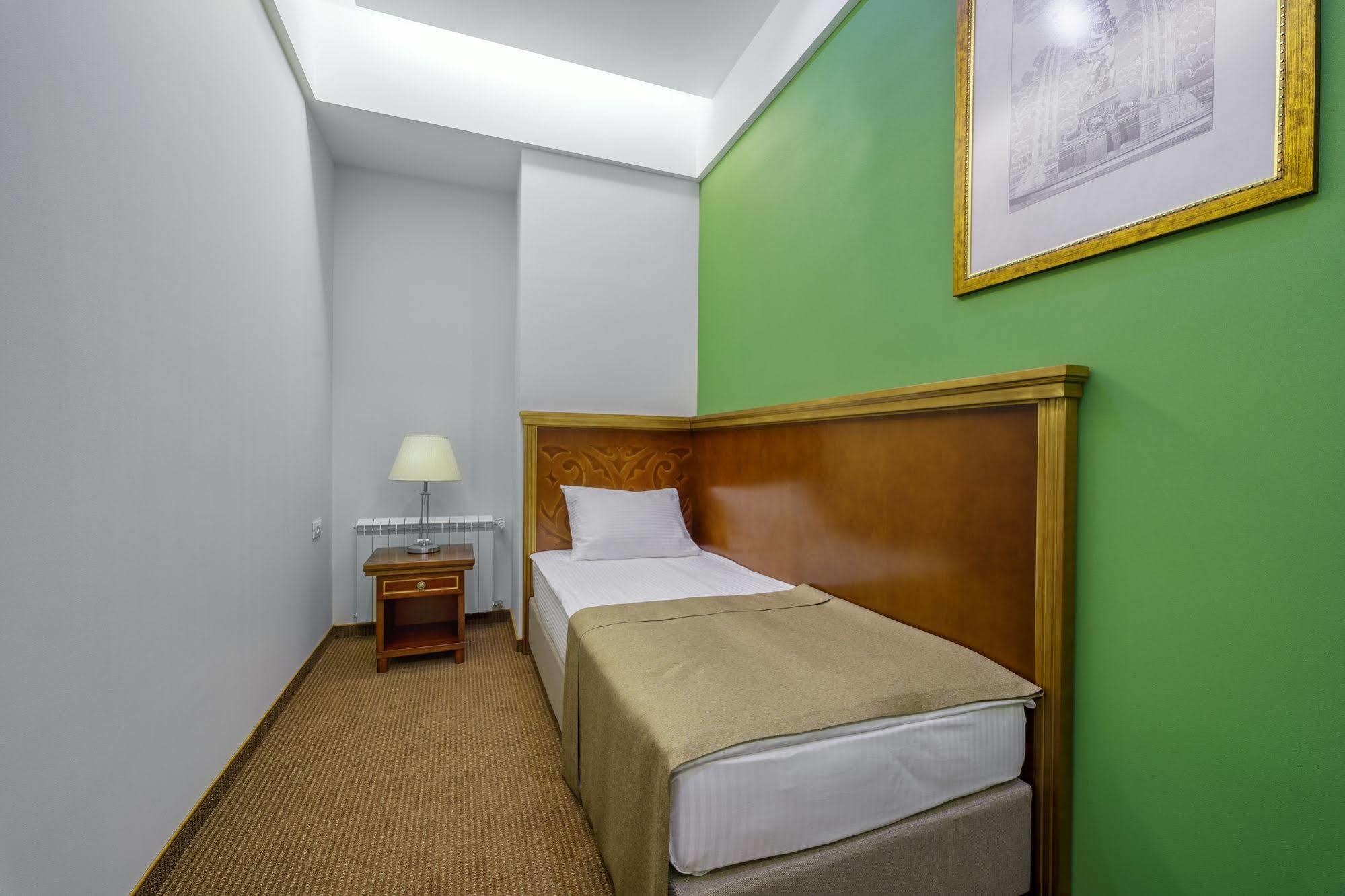 Alarus Luxe Hotel Одеса Екстериор снимка